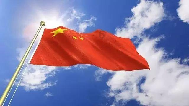 近日,内蒙古,新娘晒出2023年的婚礼录像带,复古风格年代感拉满