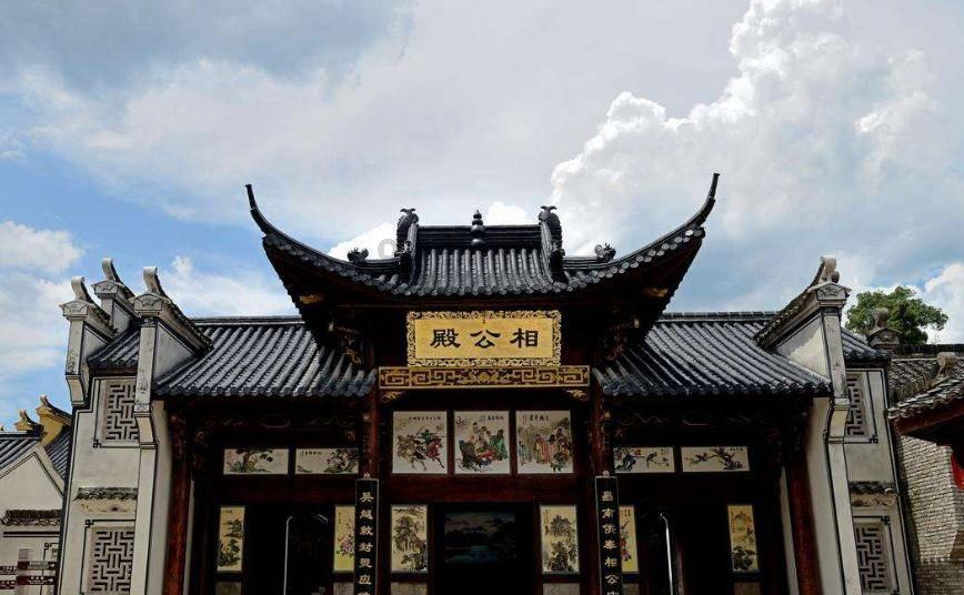 黑龙江省哈尔滨市政府原副秘书长李占河被双开