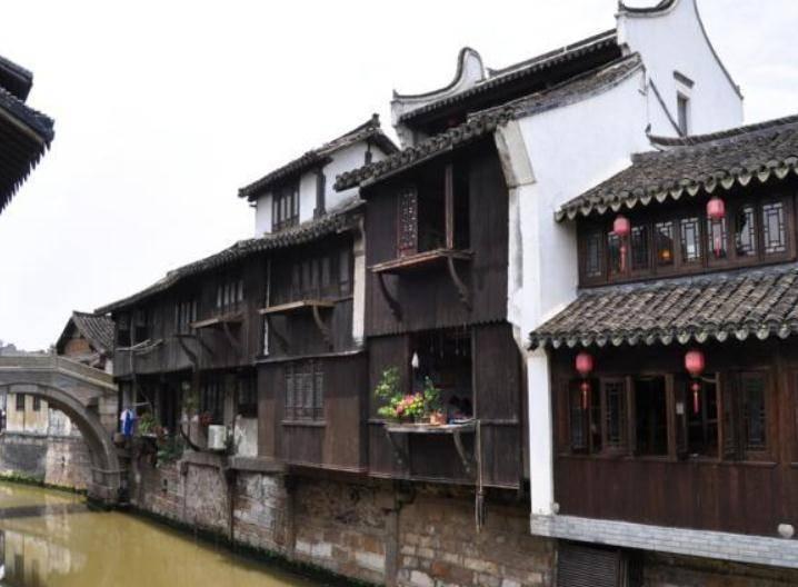 温馨小屋逃离