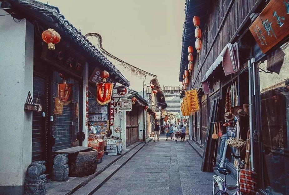 大一舞蹈生一字马的纯洁感